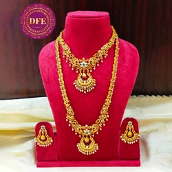 Necklace Haram Set with Earrings & Pearls