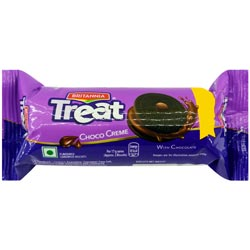 Britannia Treat Choco Creme Flavoured Sandwich with Chocolate Biscuits-43gm