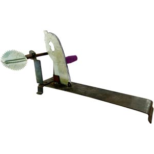 Iron Made Foldable Aruvamanai with Coconut Scraper/Addili/Vili/Kathipeata(31.5*1